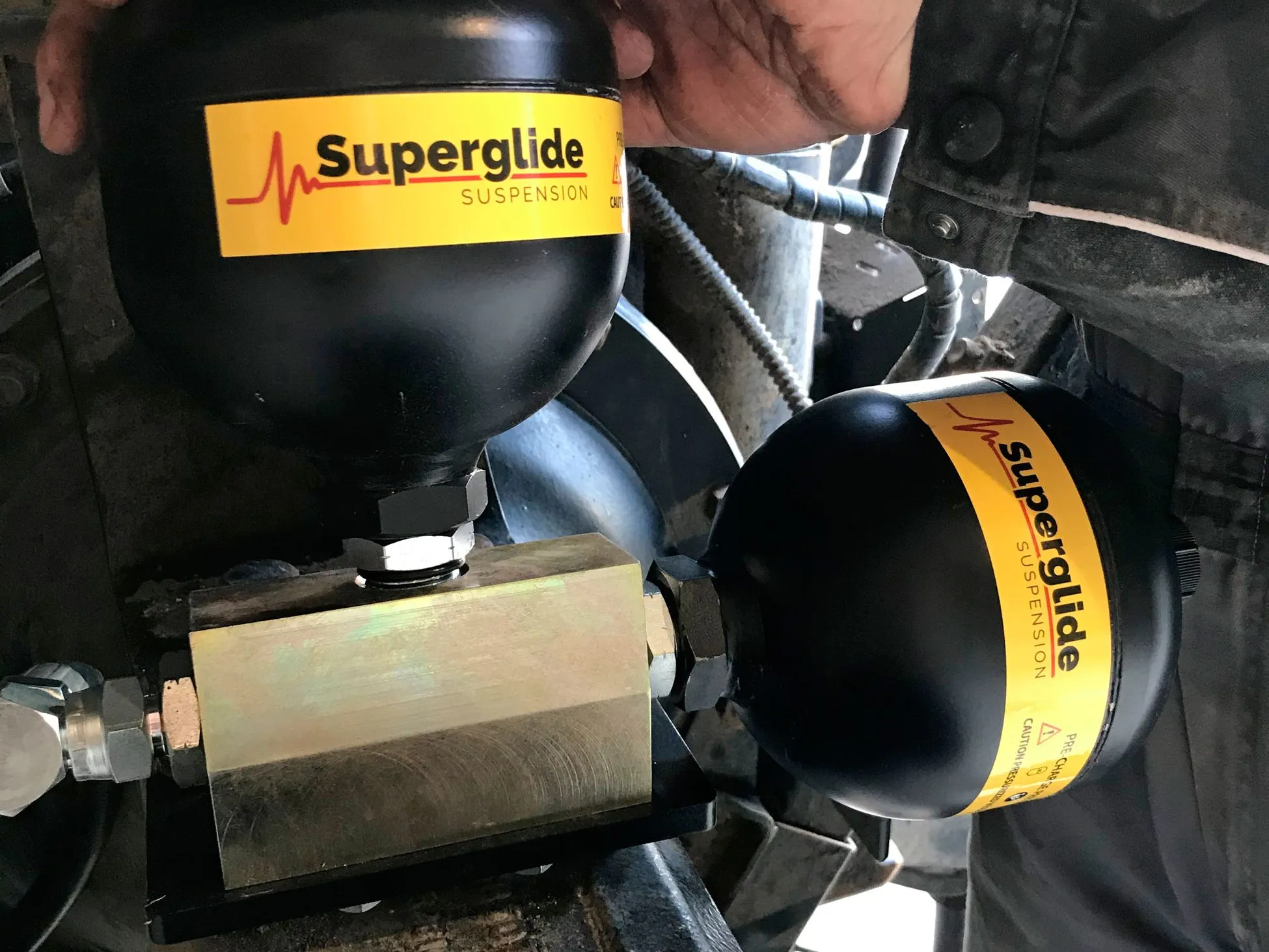 Front air suspension upgrade kit